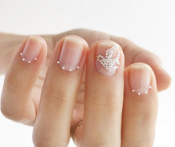 Просто идеально: 10 идей для свадебного маникюра