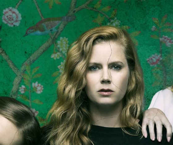 Дождались! О чем сериал «Острые предметы», и стоит ли его смотреть?