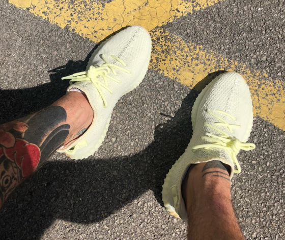 Это очень смешно! Как носят новые Yeezy Boost 350 V2 в Instagram?