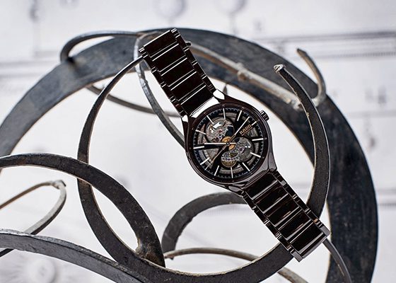 Ничего лишнего: Rado выпустили часы очень красивого цвета