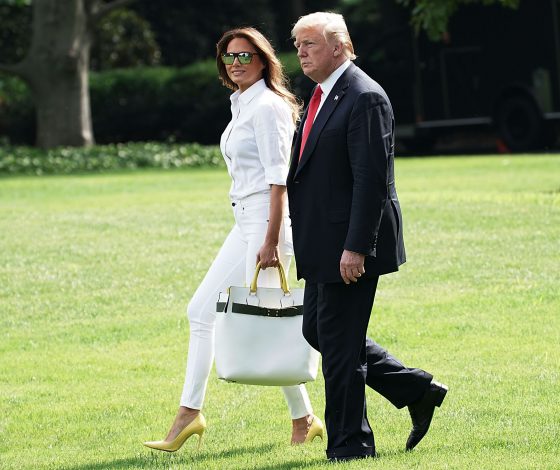 Берем пример: Мелания Трамп носит белые джинсы, и делает это круто