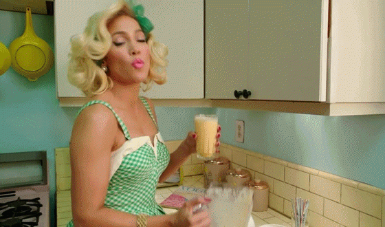 Совет тренера Дженнифер Лопес: полезный коктейль, чтобы не болеть осенью