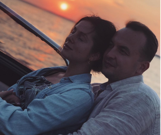 Как Нюша поздравила мужа с первой годовщиной свадьбы?