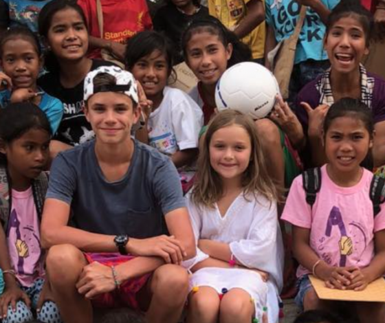 Любимая семья: Бекхэмы провели урок английского на Бали