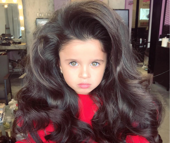 Нужно подписаться: эта девочка станет самой популярной моделью 