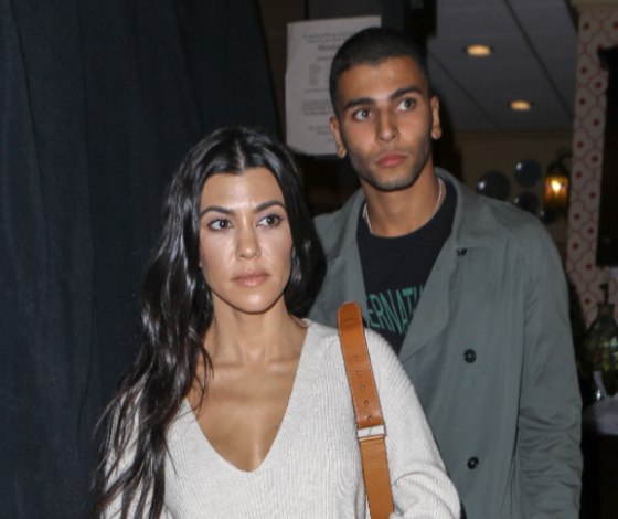 Что не так с историей о расставании Кортни Кардашьян и Юнеса Бенджимы?