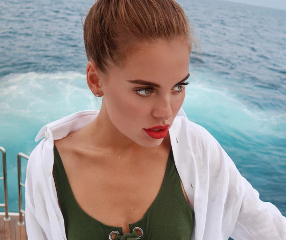 Осторожно, горячо: Дарья Клюкина поделилась откровенным фото