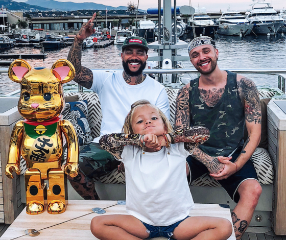 Что Егор Крид подарил Тимати на день рождения?