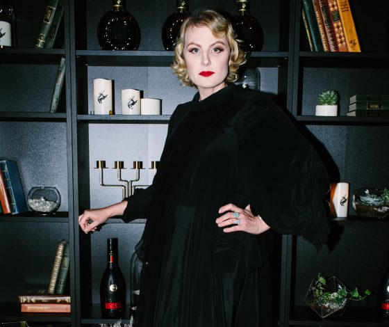 «Ходить в Chanel – это прошлый век»: Рената Литвинова в новом выпуске «Осторожно, Собчак»