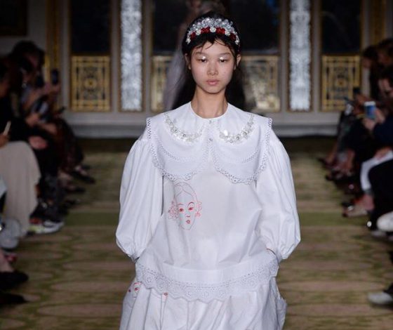 Смотри показ Simone Rocha здесь!