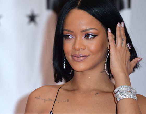 Топ-15 сексуальных тату на ключицах