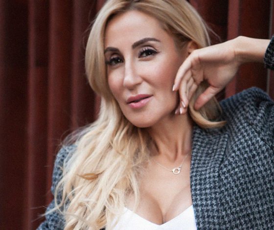 Как быстро прийти в форму после родов? История похудения фитнес-блогера Виктории Демидовой