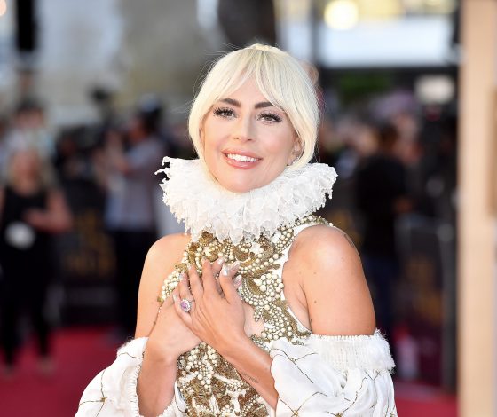 Леди Гага выходит замуж. Выбираем свадебное платье для певицы!