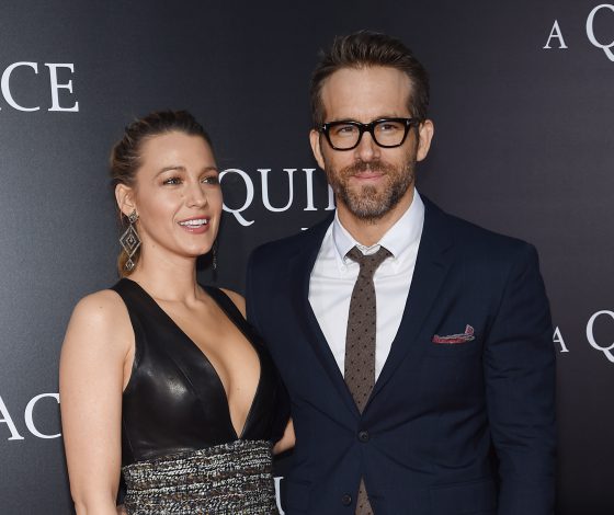 Снова шутят: Райан Рейнольдс прокомментировал новую фотографию Блейк Лайвли