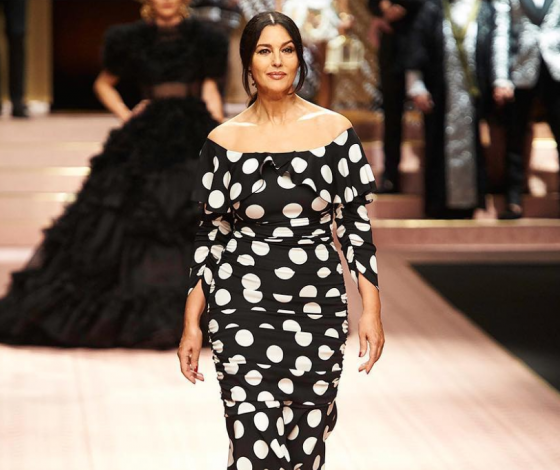 Моника Беллуччи, Эмили Ратаковски и Карла Бруни на показе Dolce & Gabbana