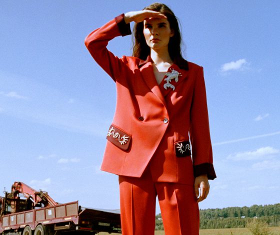 Где купить яркие брючные костюмы, которые любят Наталья Водянова, Лена Перминова и другие звезды?