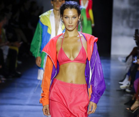 Сестры Хадид, Джоан Смоллс, Винни Харлоу и весь показ Prabal Gurung!