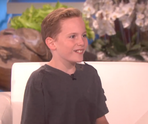 Самое популярное видео в Америке: подросток зажигает на корабле