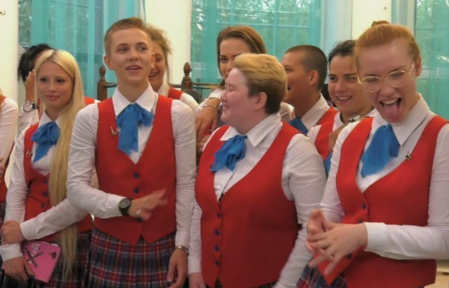 Лесбиянки целуются взасос - порно видео на rebcentr-alyans.ru