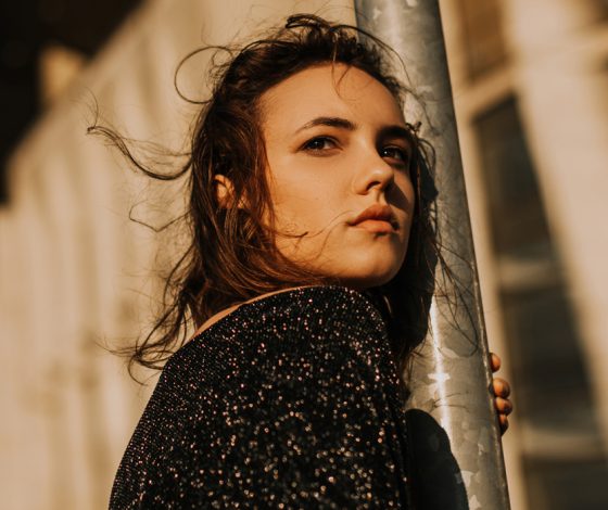 «Я девочка с характером, за словом в карман не полезу»: Стася Милославская о самом странном кастинге, любимой еде и хейте в прямом эфире PEOPLETALK