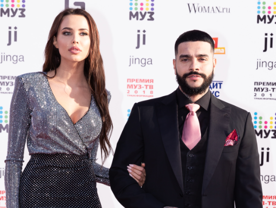 Что подписчики думают о новых фотографиях Анастасии Решетовой с Тимати?