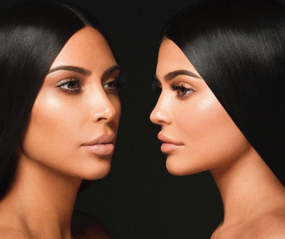 Это официально! Ким Кардашьян и Кайли Дженнер выпустят парфюм