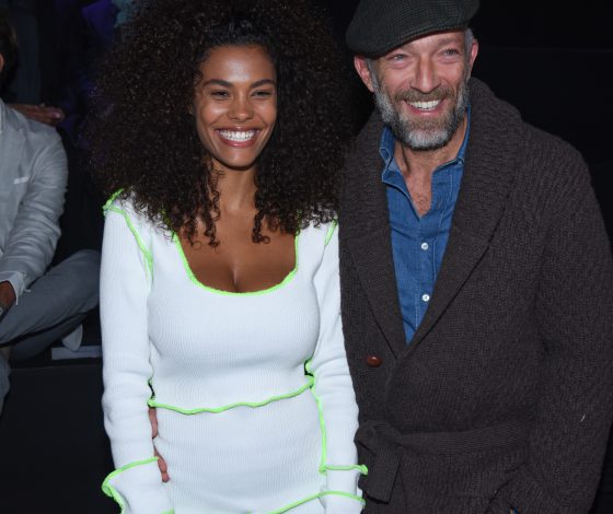 Идеальные! Венсан Кассель и Тина Кунаки на показе ETAM в Париже