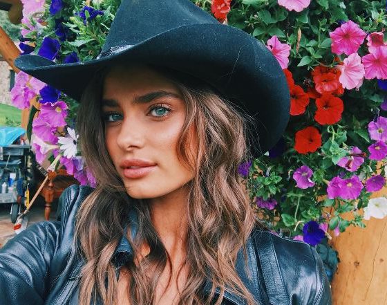 Макияж на каждый день: лайфхаки модели Victoria’s Secret