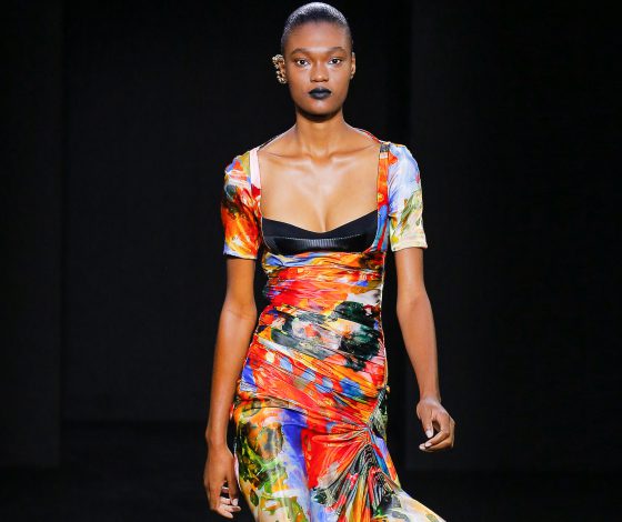 Смотри показ Mugler здесь!