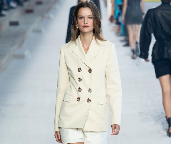 Смотри показ Hermes здесь!