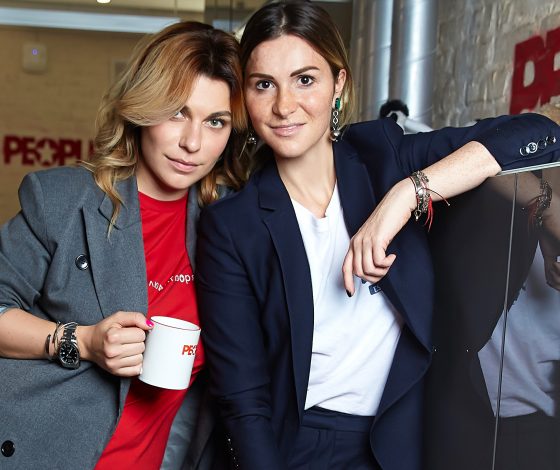 К пятилетию PEOPLETALK: основатель сайта Лаура Джугелия и главный редактор Оксана Кравчук комментируют мифы о работе в глянце