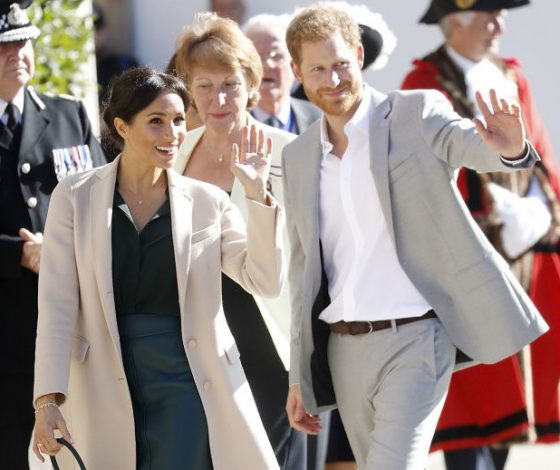 Новый выход: принц Гарри и Меган Маркл приехали в свое герцогство