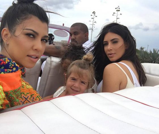 Не можем налюбоваться! Самые милые фото сестер Кардашьян-Дженнер с детьми