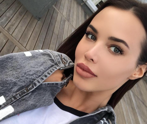 Анастасия Решетова запела! Конечно, с Тимати