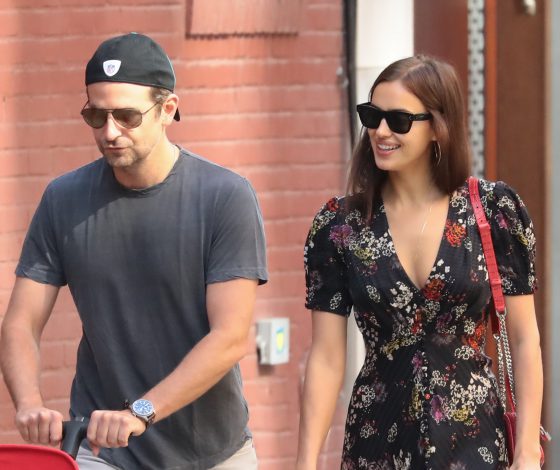 Идеальные родители! Брэдли Купер и Ирина Шейк на прогулке с дочкой второй раз за день