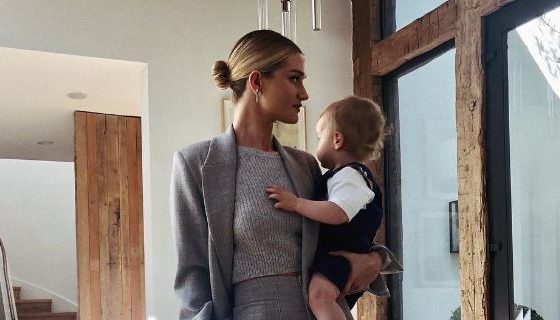 Редкое фото: Роузи Хантингтон-Уайтли с сыном