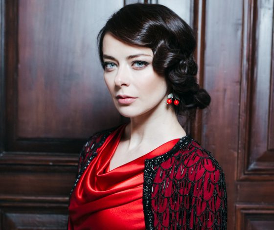 Марина Александрова, Виктория Шелягова и Ксения Сухинова на балу Петра Аксенова