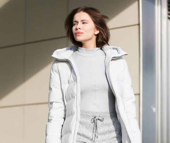 Тата Бондарчук, Ксения Сухинова и Антон Лаврентьев первыми примерили коллекцию Uniqlo and Alexander Wang