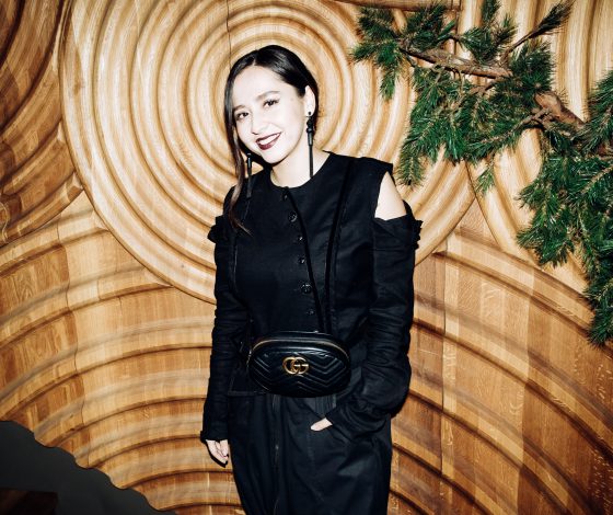 Манижа выпустила новый клип на песню «Недославянка»