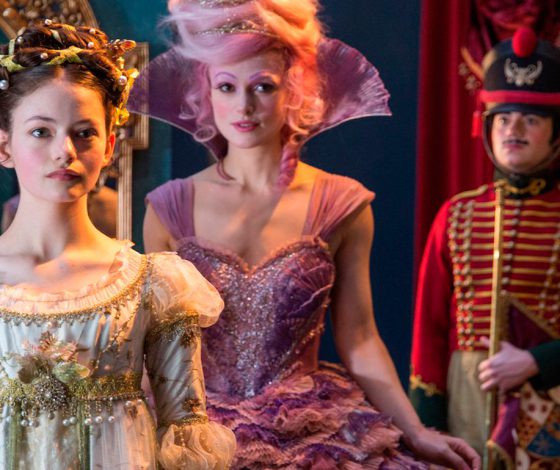 Для праздничного настроения: топ самых новогодних книг