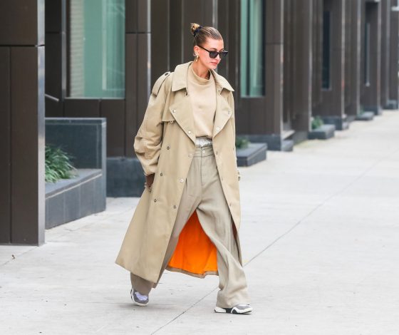 Зима близко: топ-10 теплых образов от Хейли Болдуин