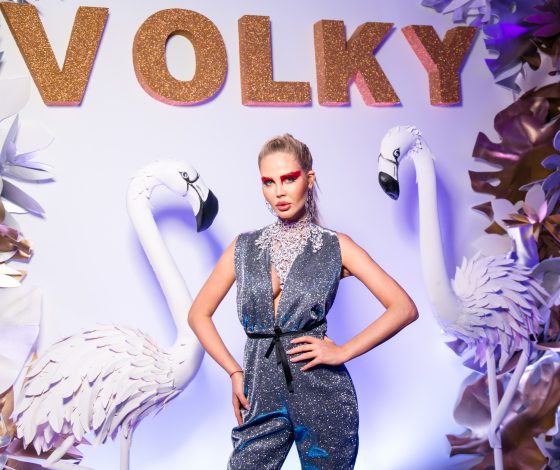 Мария Погребняк, Митя Фомин и Саша Савельева на показе VOLKY