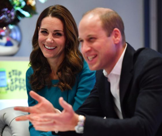 Новый день – новый выход! Кейт Миддлтон и принц Уильям на встрече со студентами