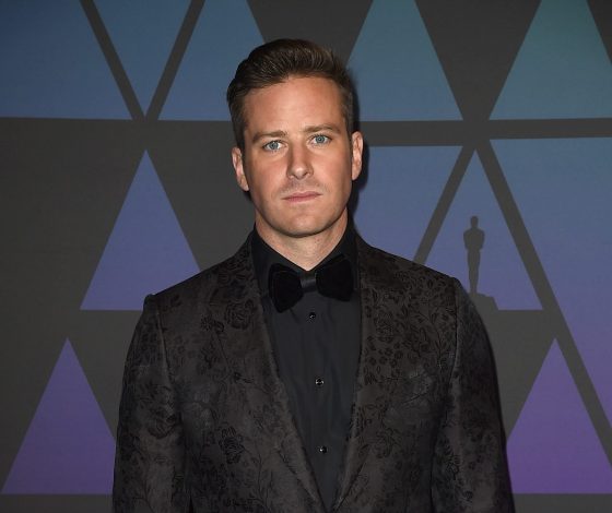 Девушка Арми Хаммера сообщила о тяжелом расставании после помолвки