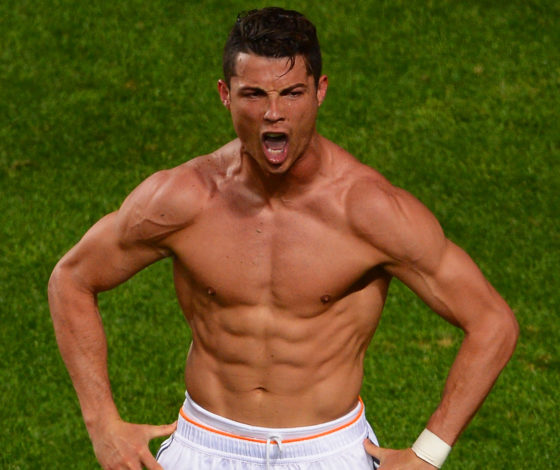 Идеальное тело: Криштиану Роналду выложил новое фото своего торса