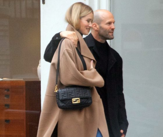 Любимая пара! Джейсон Стэтхем и Роузи Хантингтон-Уайтли сходили на шопинг