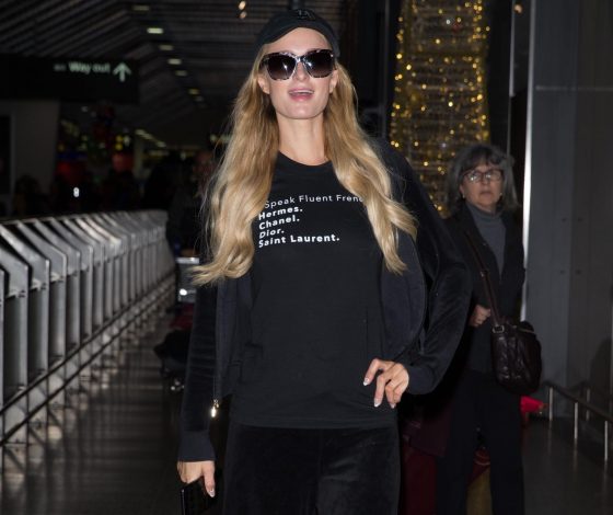 Уже без кольца! Первый выход Пэрис Хилтон после расставания с женихом