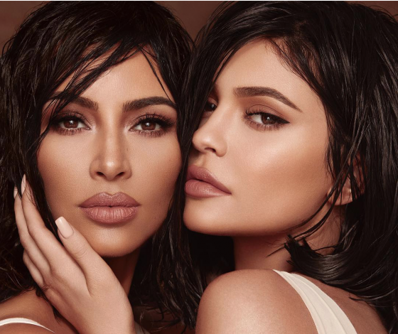 Кайли Дженнер вышла замуж. Но не сказала Ким?