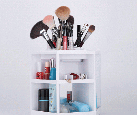 Все по полочкам: где и как правильно хранить косметику?
