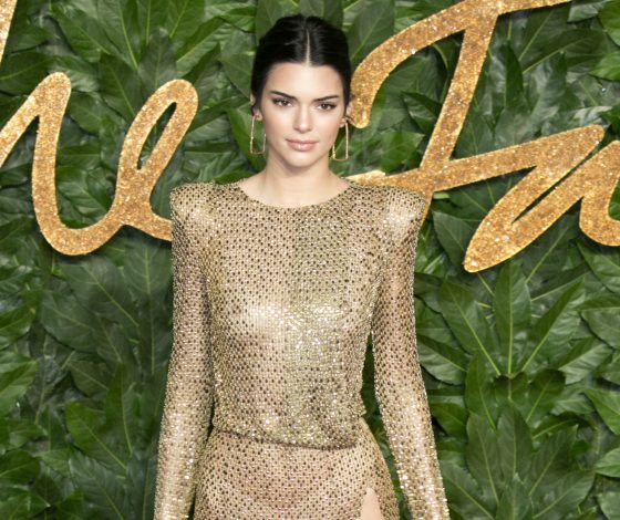 Кендалл Дженнер, Кайя Гербер и Виктория Бекхэм на премии The Fashion Awards